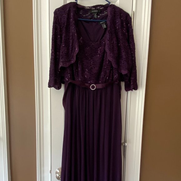 Dresses & Skirts - Mother of the Bride dress